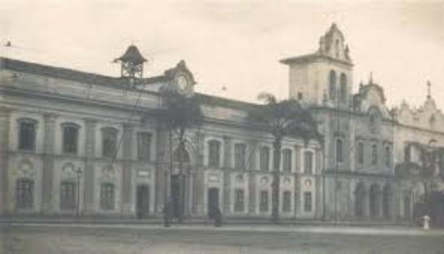 É inaugurado o primeiro Instituto de EAD