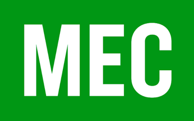 2004 Implantados Programas de MEC