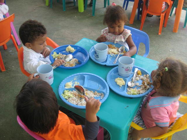 en mi antigua escuela de Bogota me trasladaron de grado primero a tercero