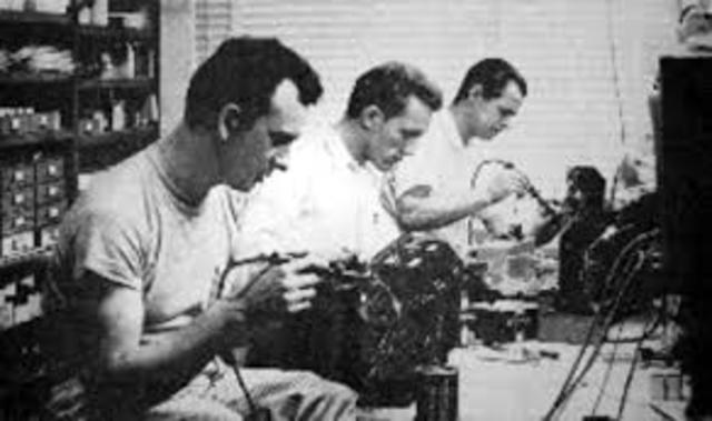 Teoría matemática: Herbert Simon, Von Neumann y Mongesntem