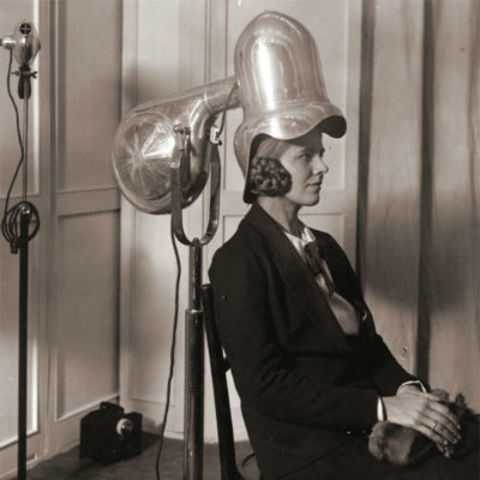 EL PRIMER SECADOR DE CABELLO