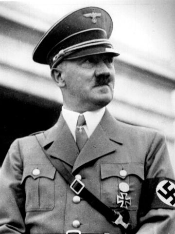 Hitler en la cancillería