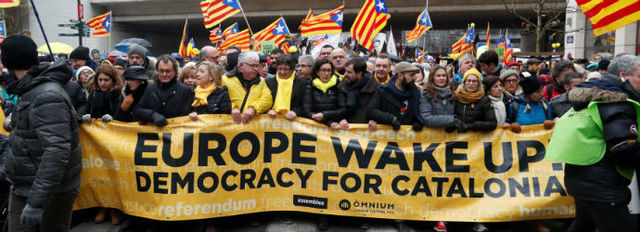 MANIFESTACIÓ A BRUSSEL:LES