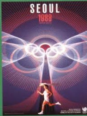 Se inauguran las XXI Olimpiadas de la Era Moderna.