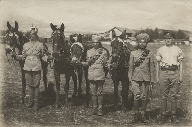 ALLIED TROOPS ENTER KUT-AL-AMARA IN MESOPOTAMIA
