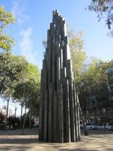 Monument a les víctimes del terrorisme.