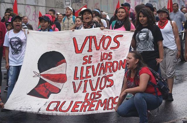 Desaparicion de 43 estudiantes de Ayotzinapa
