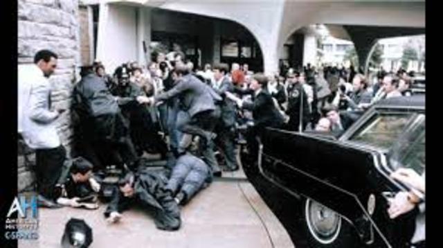 Assassination attempt on Reagan
