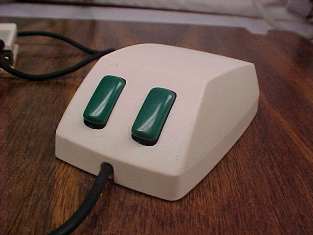 1983 – Microsoft Mouse