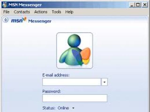 Se publica la primera versión de MSN Messenger