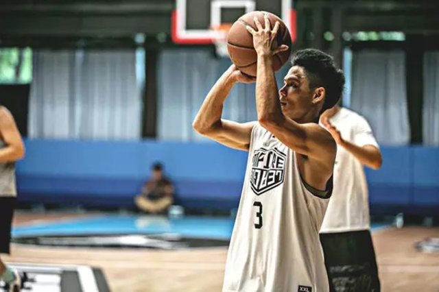 got cut from CL and build another new team