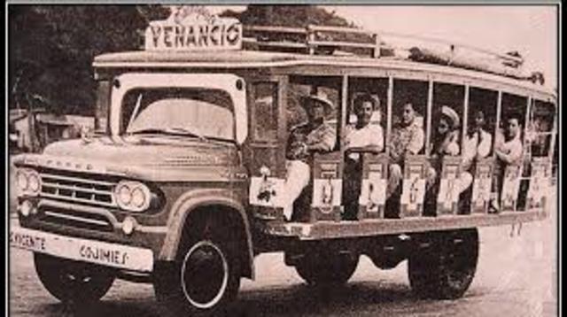 BUS ESCALERA (CHIVA)