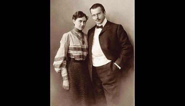 Jung se casa con Emma Rauschenbach