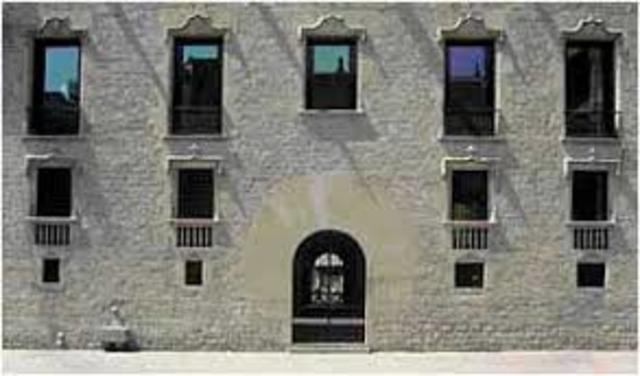 Aragoiko  Koroa  eratu zuten