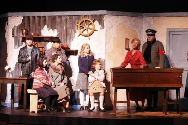 Friends come to see "Great-aunt Birte"