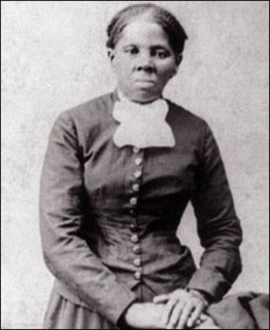 Harriet Tubman Frees Slaves
