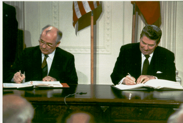 EL FINAL DE LA GUERRA FRÍA I (1985-1991)