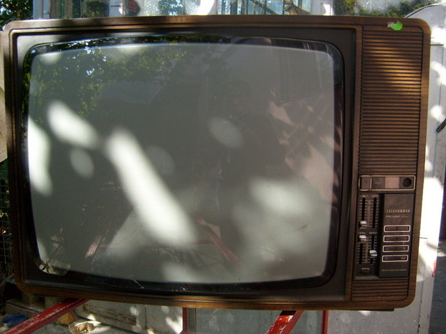 TELEVISOR