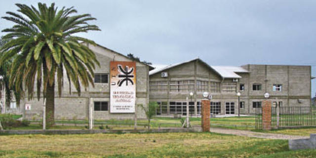 ABRE SUS PUERTAS LA FRRq (Facultad Regional Reconquista)