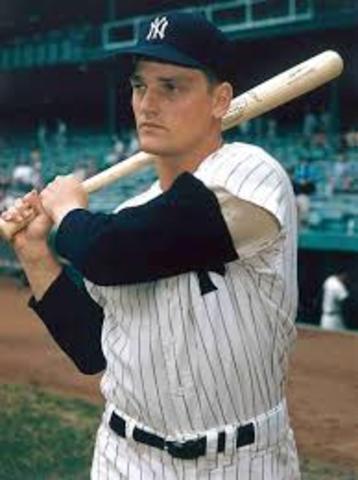 Roger Maris breaks Babe Ruth's single season home run record
