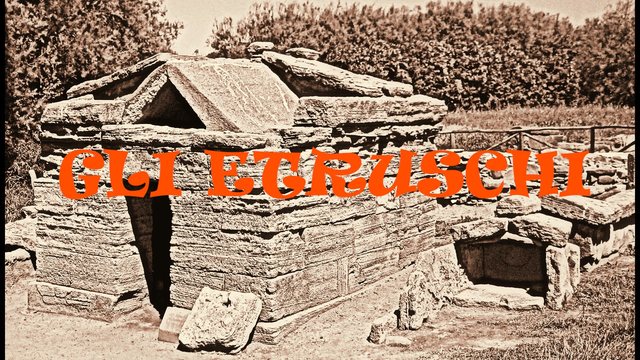 GLI ETRUSCHI