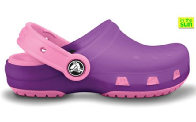 New shoe that changes color in the heat