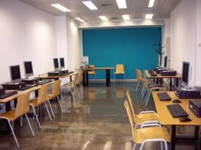 Saber cuantas salas de informática se pondrían para poner los computadores.