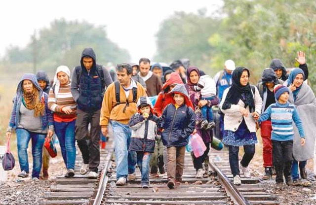 Se desató una ola de migrantes por la situación económica. Especialmente a España.