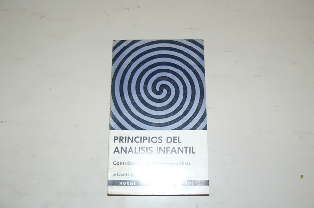 klein publica su libro "principios del psicoanalisis infantil"