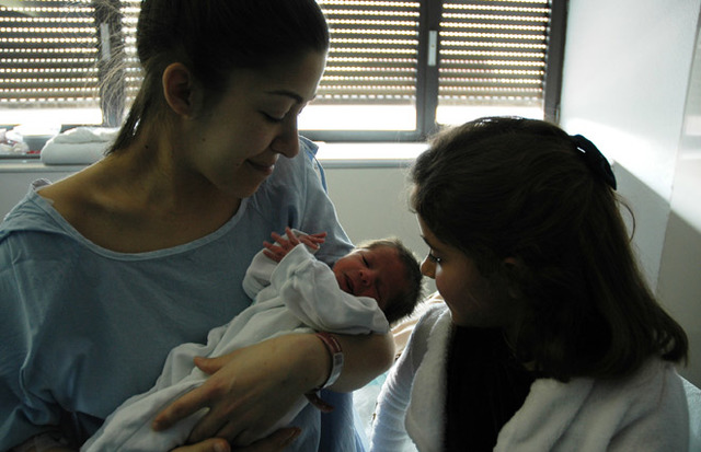 Un Bebé Nacido Hace 54 Horas Diferencia