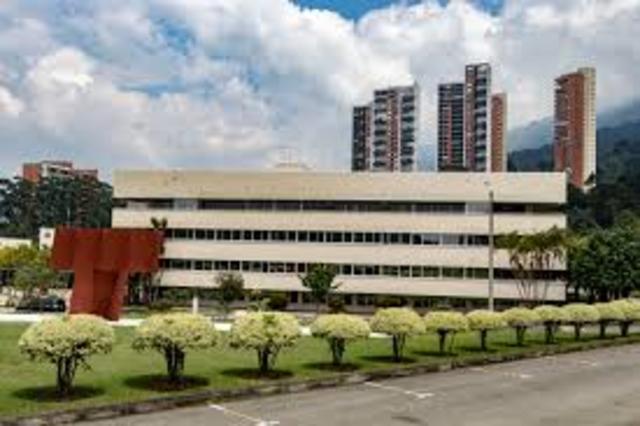 Inauguración sede principal de ISA en Medellín, con el Señor Presidente de la República Julio Cesar Turbay Ayala.