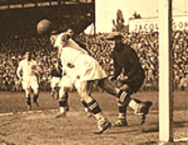 fundación: futbol asssociation