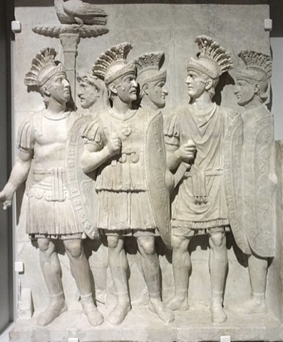 Executes head of Praetorian Guard