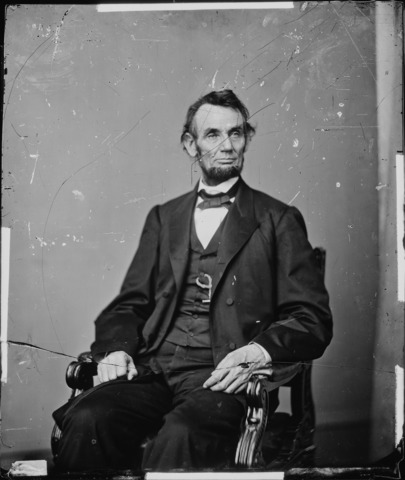 Lincoln sworn in as president