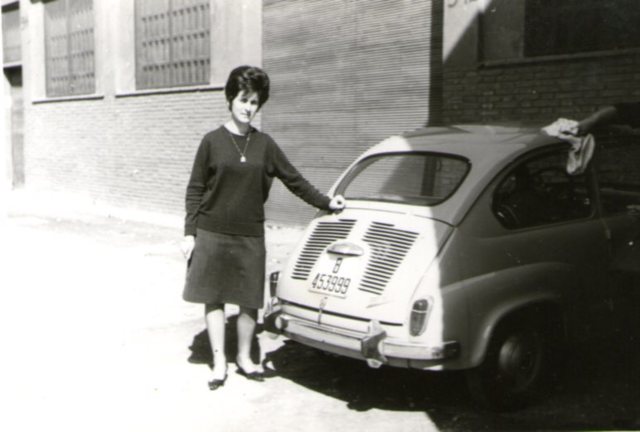 Primer cotxe de la família, un Fiat 600 (1957)