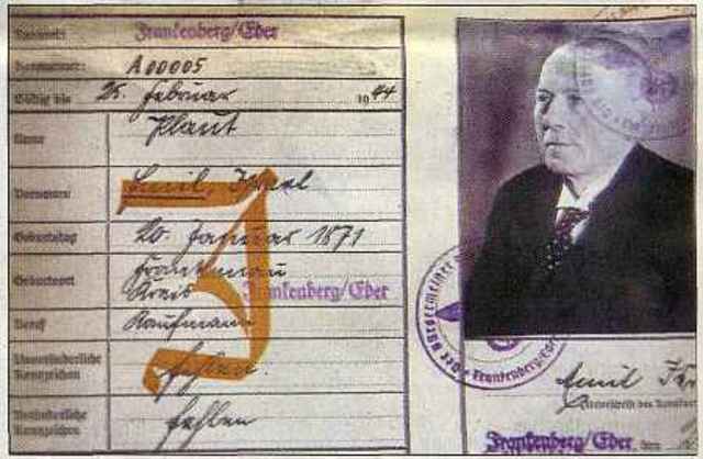 Der sogenannte "Judenstempel" wurde eingeführt