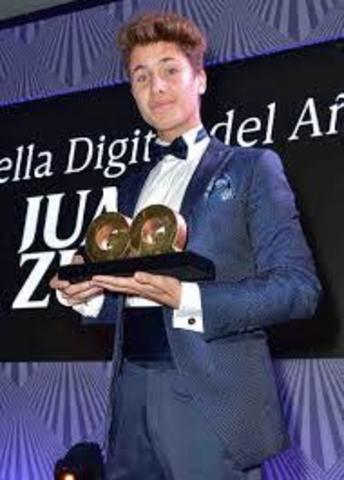 FORBES 30 UNDER LIST