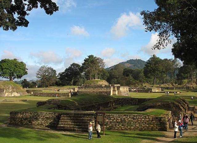 Primer Asentamiento en Iximche