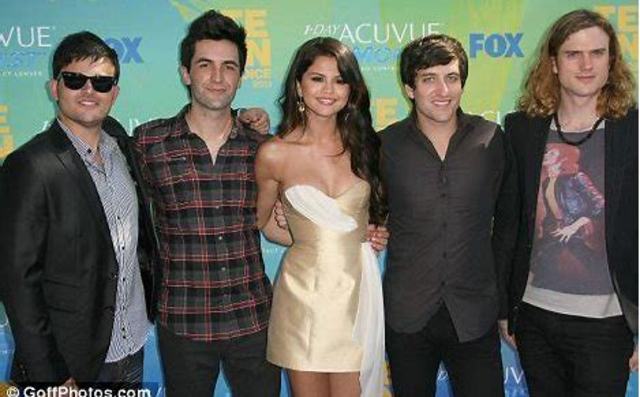 SEPARATION OF THE BAND