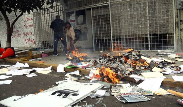 Más manifestaciones.
