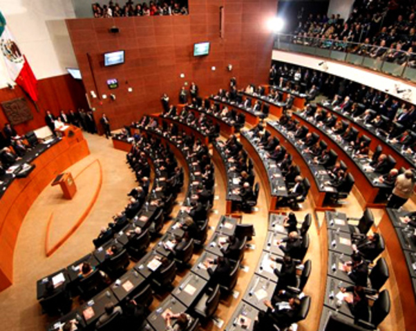 Artículos 107 y 123 de la Constitución Política de los Estados Unidos Mexicanos