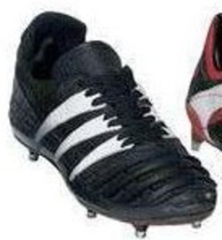 Quinto modelo de zapatos de fútbol