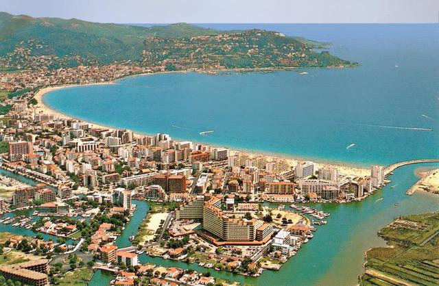 Obertura botiga Roses