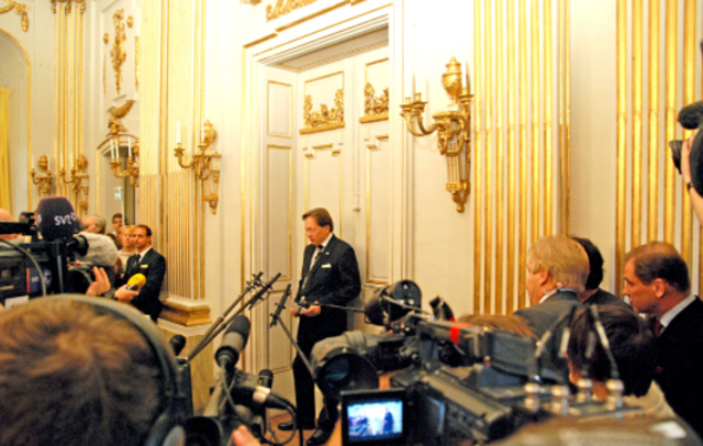 The first Nobel Prizes are awarded