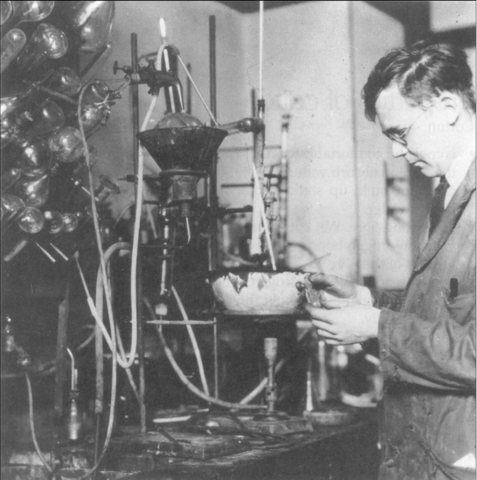 Wallace Carothers (Compañía Du Pont)