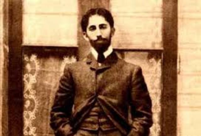 COMO FUE SU ADOLECENSIA