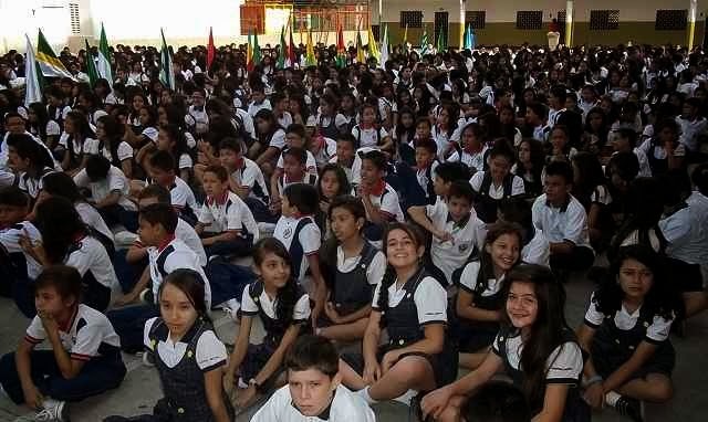 enter the school the gabriela mistral