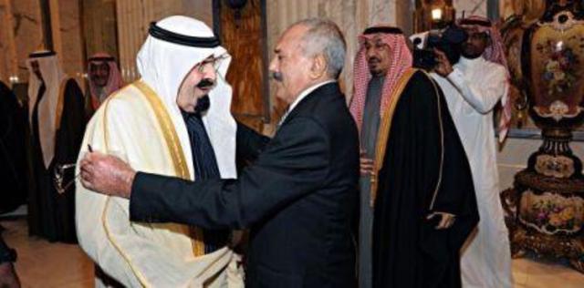 Ali Abdalá Saleh firma su rendición definitiva.