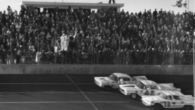 first african-american won the nascar race