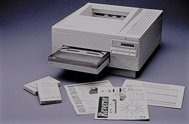 Surgem as modernas impressoras a laser, por meio de uma parceria entre as empresas Hewlett Packard e Canon.